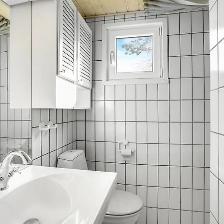 4 Bedroom Stunning In Sydals Casa vacanze